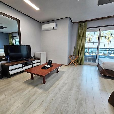 Sea Cliff Hotel جيجو المظهر الخارجي الصورة