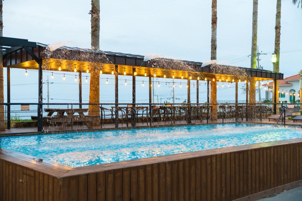 Sea Cliff Hotel جيجو المظهر الخارجي الصورة