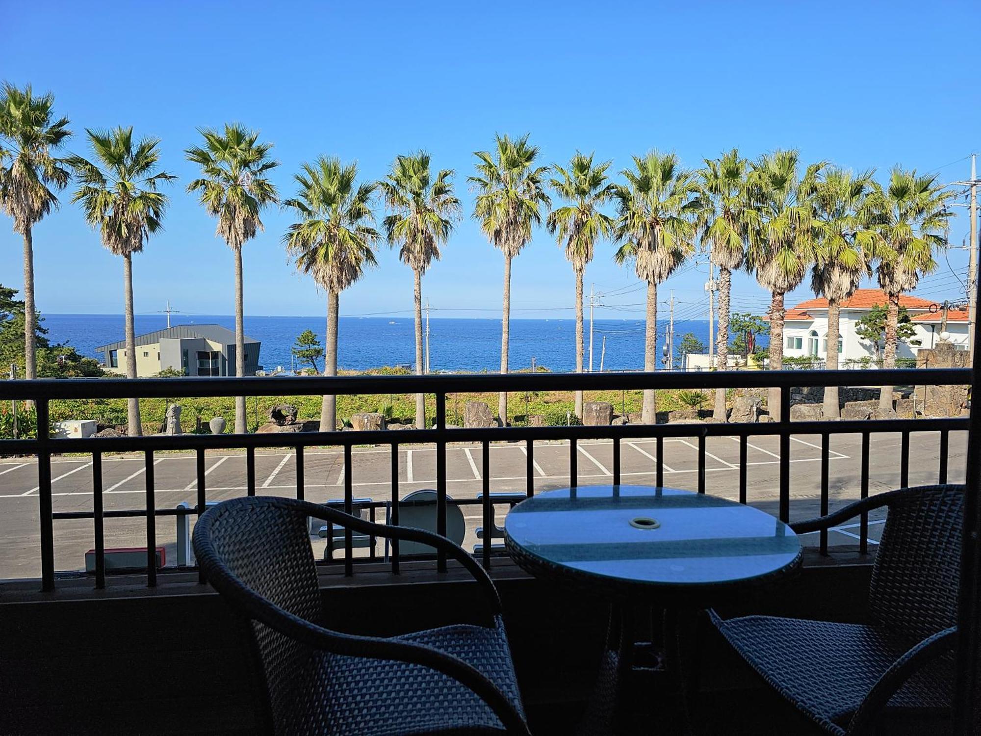 Sea Cliff Hotel جيجو المظهر الخارجي الصورة